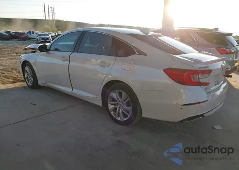2020 Honda Accord Lx z USA, uszkodzony, nr VIN 1HGCV1F18LA062556